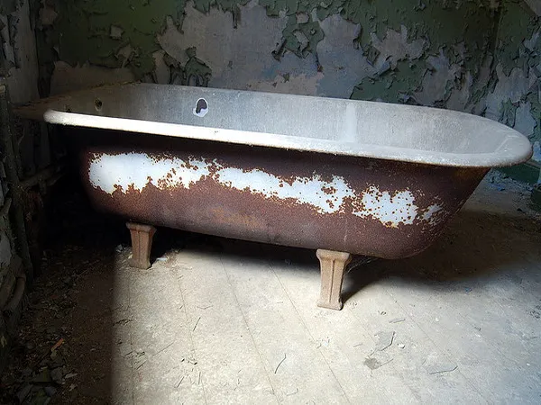 Чугунные советские ванны