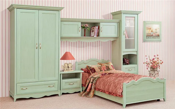 Фото шкафа пенала в интерьере спальной