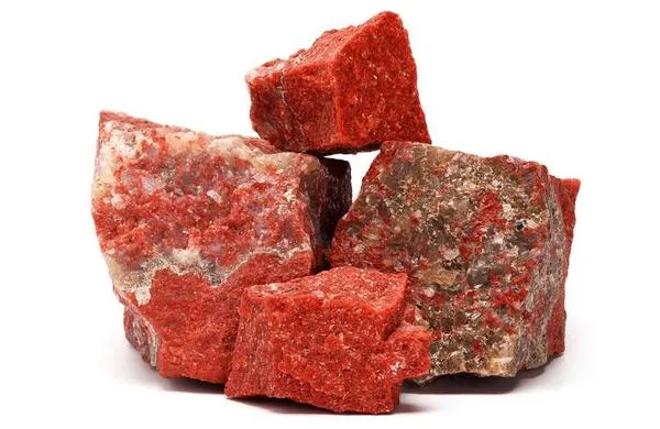 Сильвинит — осадочная горная порода. Этот калийный минерал в настоящее время используют как сырье для получения хлорида калия
