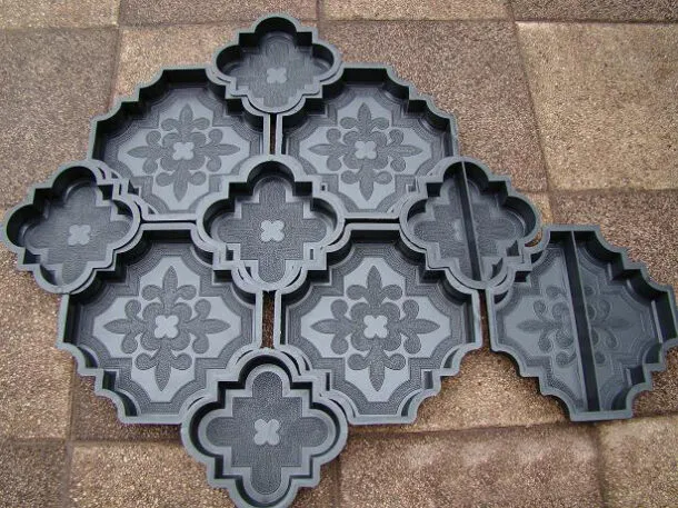 Пластиковая форма для изготовления тротуарной плитки