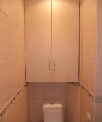 дизайн шкафа в маленький туалет