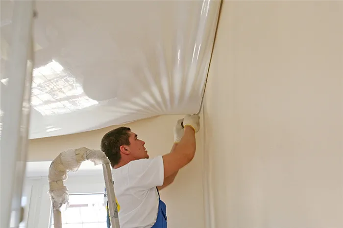 Как своими руками снять натяжной потолок и вновь смонтировать, не повредив полотна?