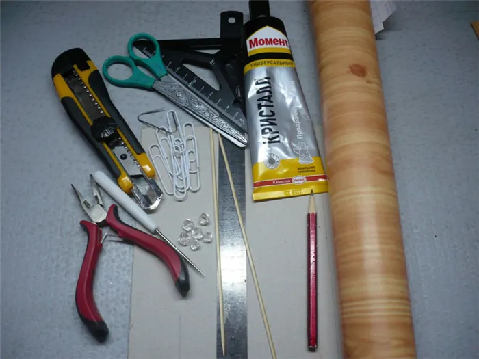 Набор материалов и инструментов для изготовления жалюзи
