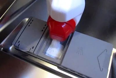 Моющее средство для посудомоечной машины в виде порошка для специального отсека