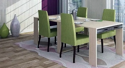 Стол из МДФ с зелеными стульями