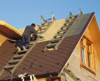 Самодельные лестницы для работы на крыше