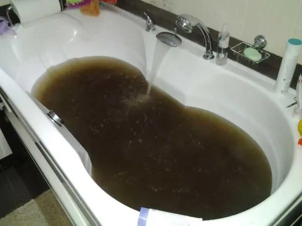 Последствия забитой канализации в квартире