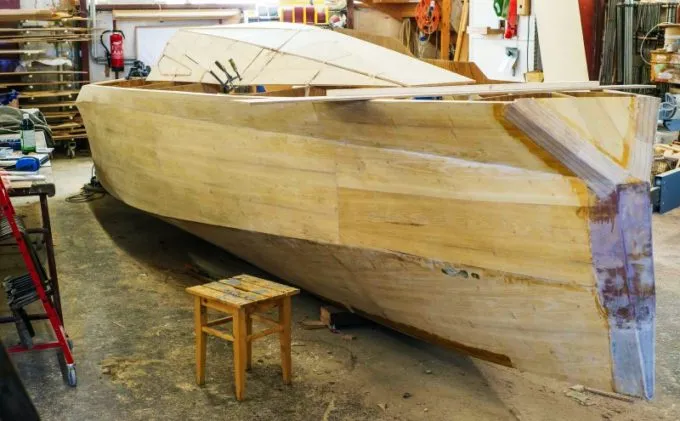 Лодка из бакелитовой фанеры