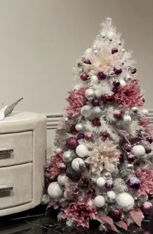 white-christmas-tree-beautiful-decoration5-1