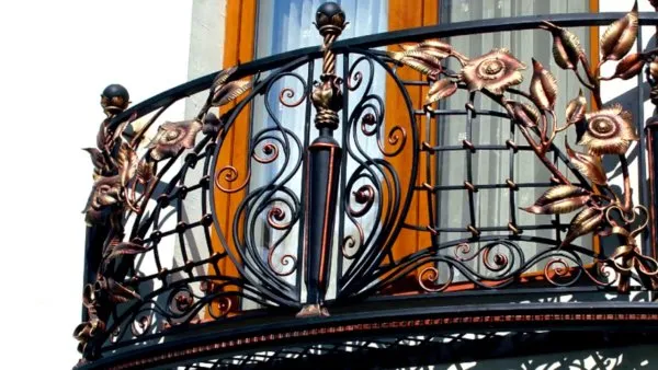 картинка красивый французский балкон