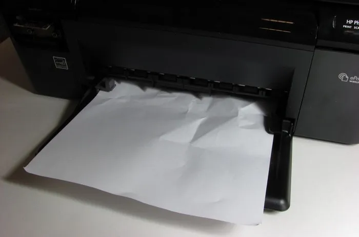 Принтер HP замял бумагу