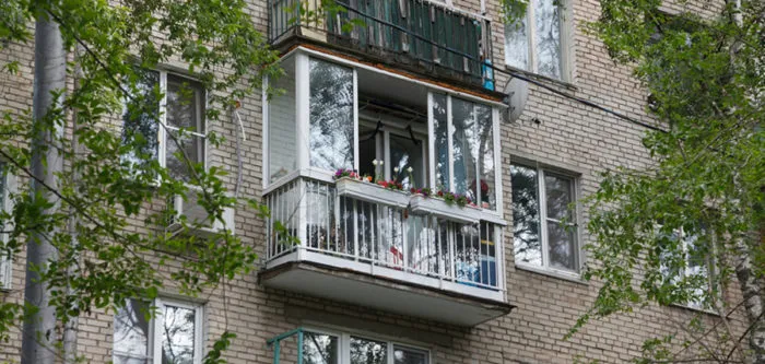 Остекление балкона в хрущевке - фото