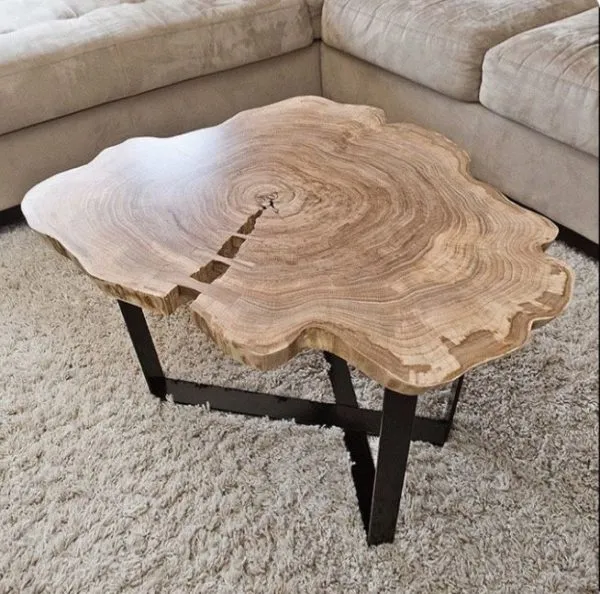 Журнальный стол из спила дерева