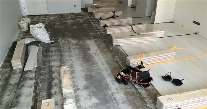 Укладка инженерной доски на бетон