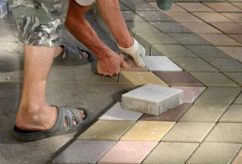 особенности укладки брусчатки на бетон