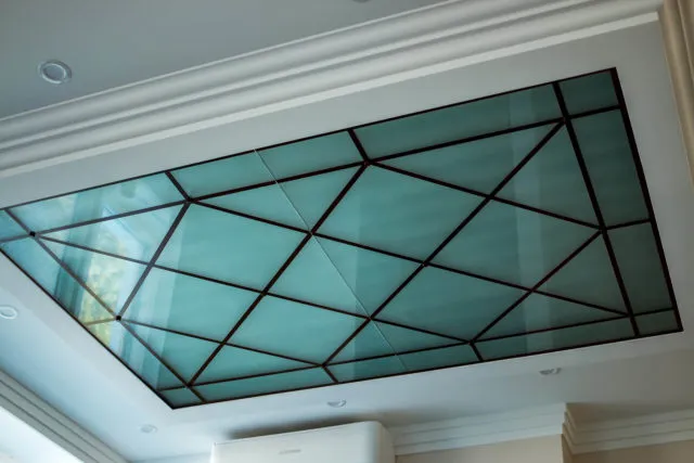 Потолок из силикатного стекла