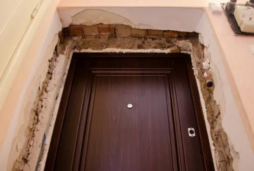 Как сделать откосы для межкомнатных дверей своими руками Как сделать откосы на двери
