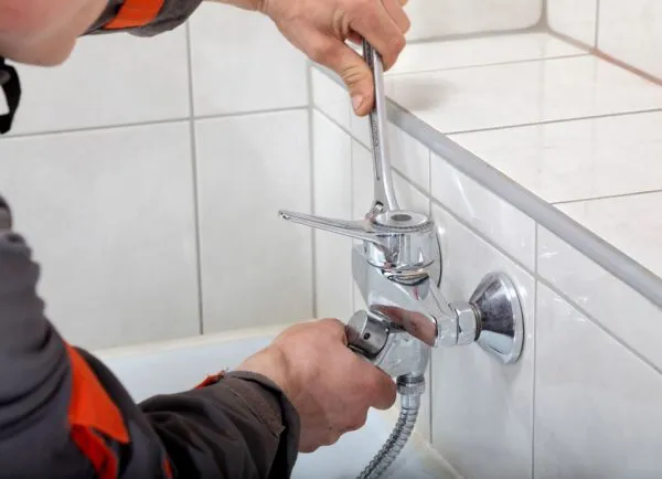 Правильная установка смесителя в ванной своими руками Как установить смеситель в ванной