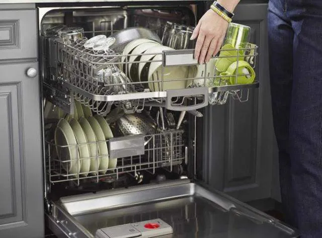 Первый запуск посудомоечной машины Bosch Siemens или любого другого бренда Как включить посудомоечную машину