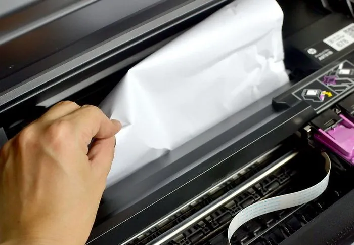Почему принтер HP печатает криво и что делать Почему принтер печатает криво