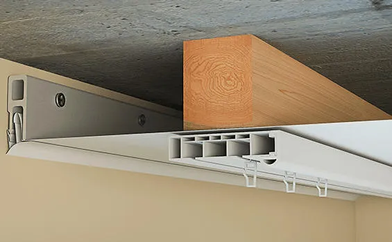 Как прикрепить карниз к натяжному потолку есть 2 способа фиксации Как повесить гардины на натяжной потолок
